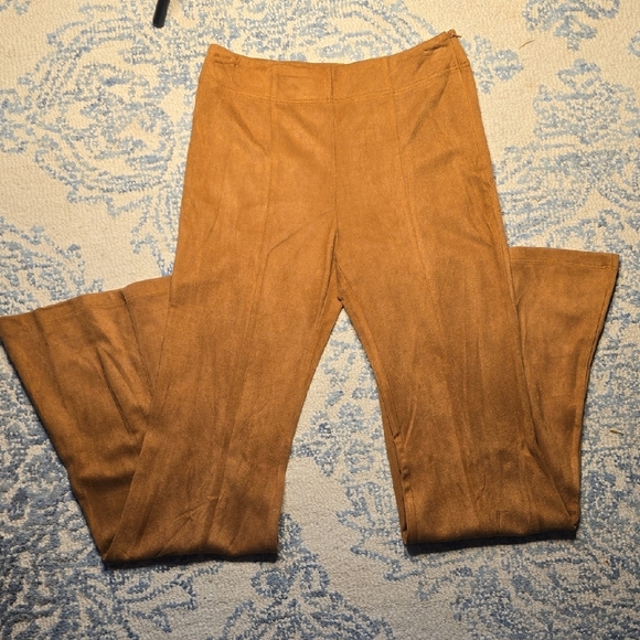 Gianni Bini Tan Apparel - Picture 2 of 4